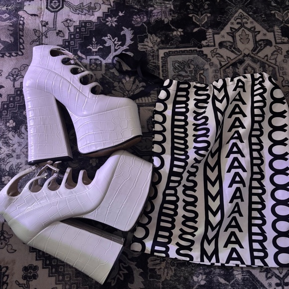 Marc Jacobs Kiki Boots - Picture 1 of 7